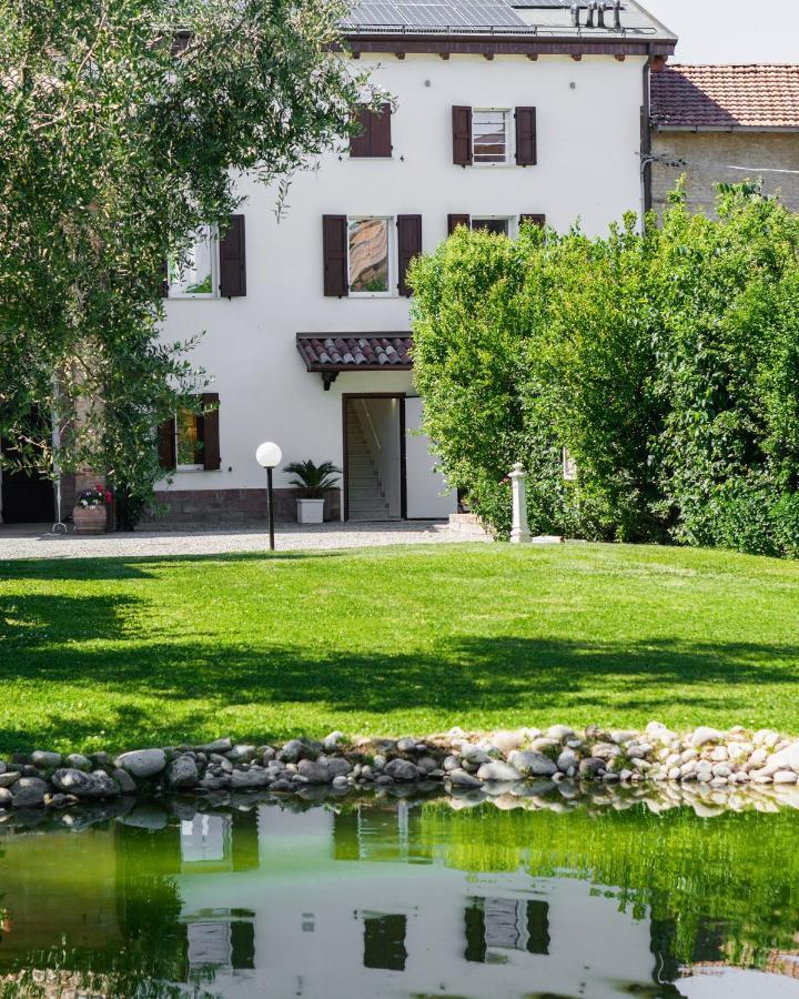 Ca' Ross Bed and Breakfast Formigine Exteriör bild